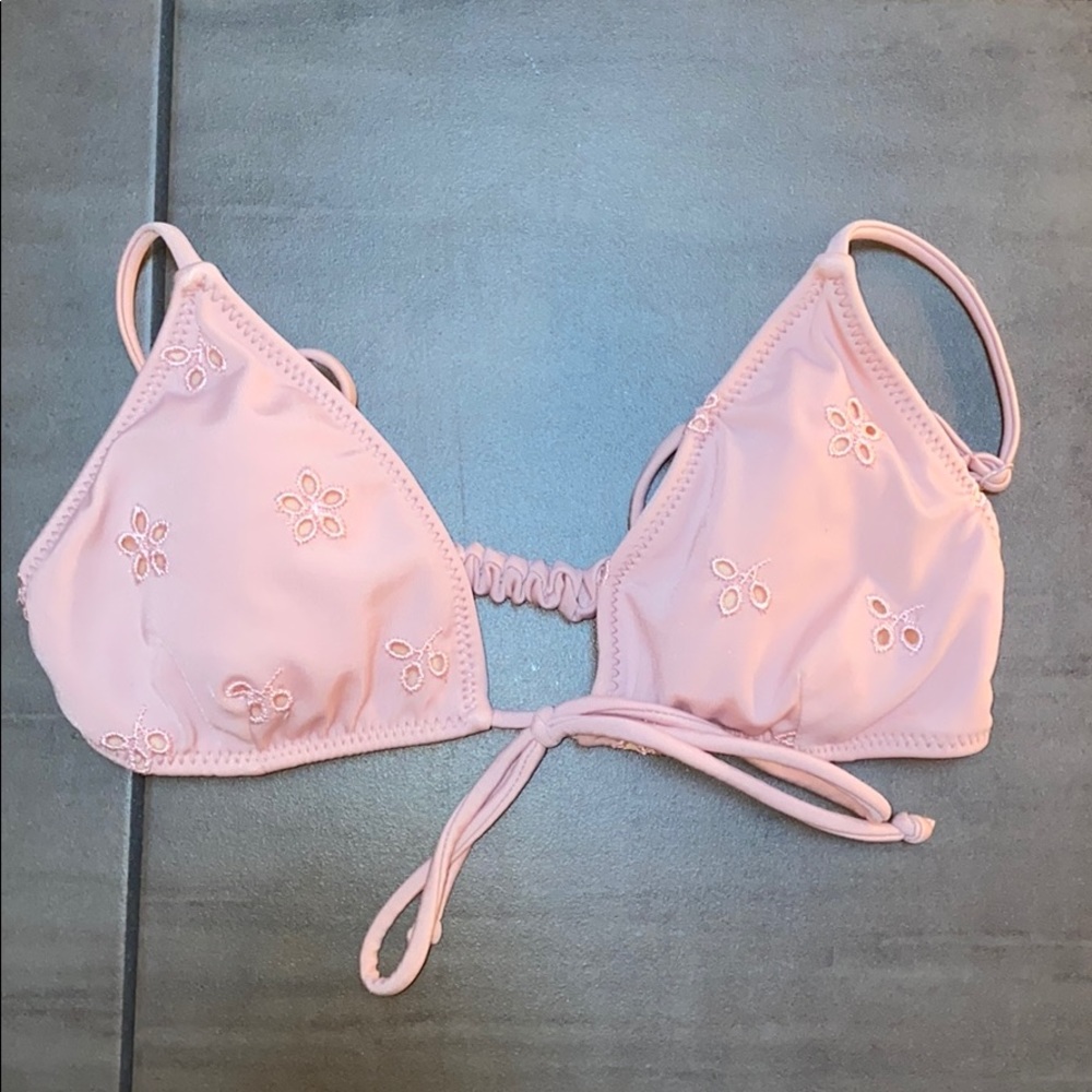 never before worn pink bikini top